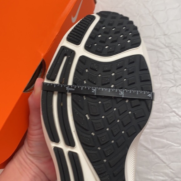 Nike Air Zoom Pegasus 37 Pale Ivory running sneakers size 10 - Picture 9 of 14